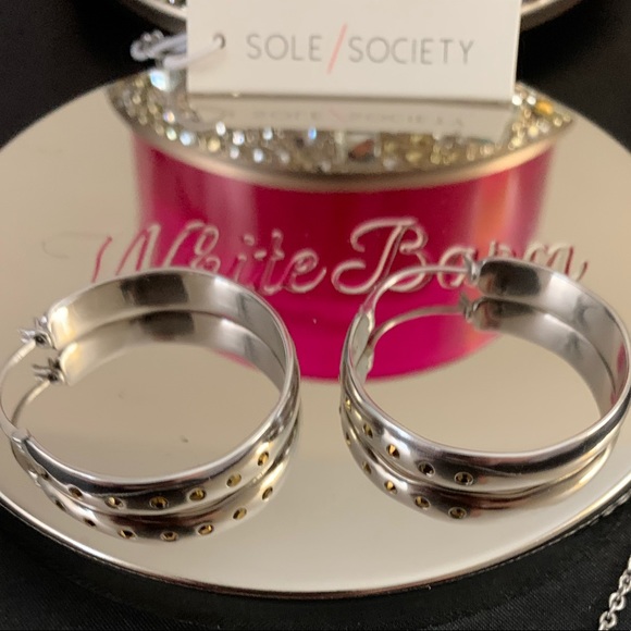 FABULOUS SET EARRINGS & NECKLACE SOLE SOCIETY - Picture 3 of 8